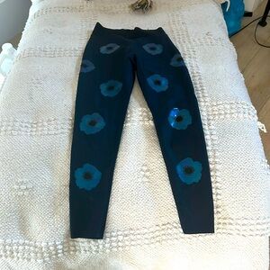 Ultracor Leggins size Small